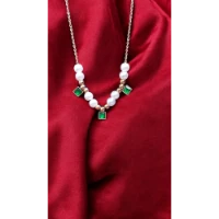 سلسلة لولي بفصوص خضراء